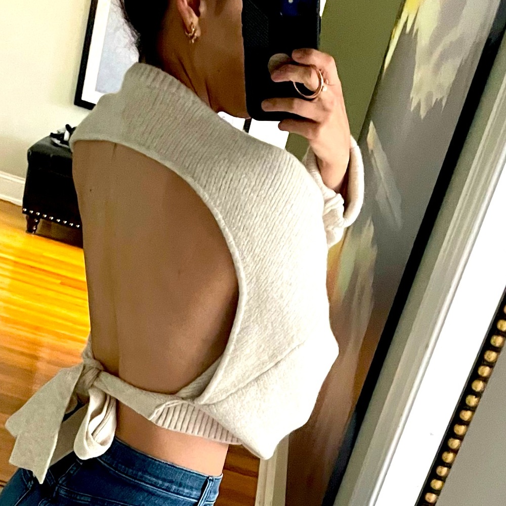 Zara open back sweater SM, cream color. Very gently worn. Make me an offer!